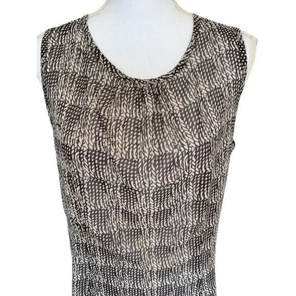 Cabi Womens Top Size Medium Black Cream Sleeveless Sheer Keyhole With Button - Picture 3 of 11